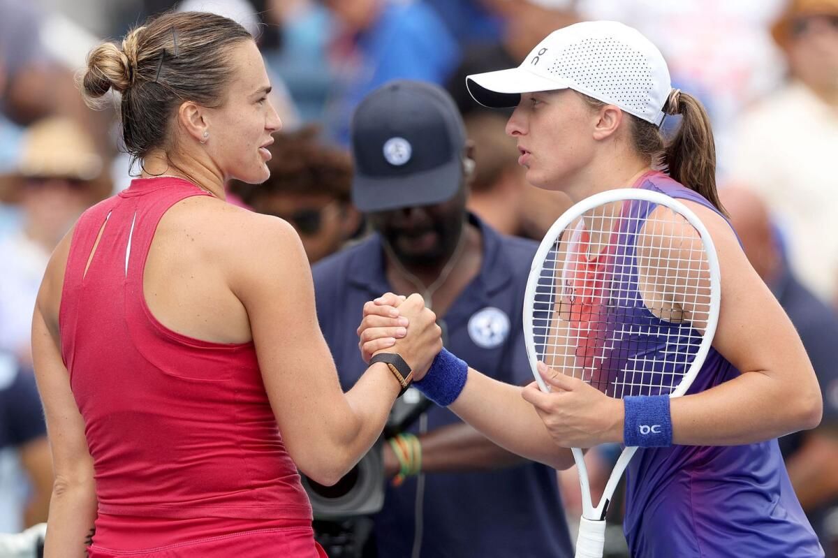 Swiatek, Sabalenka ve Medvedev, Abu Dabi'de Dünya Tenis Ligi'ne Hazırlanıyor