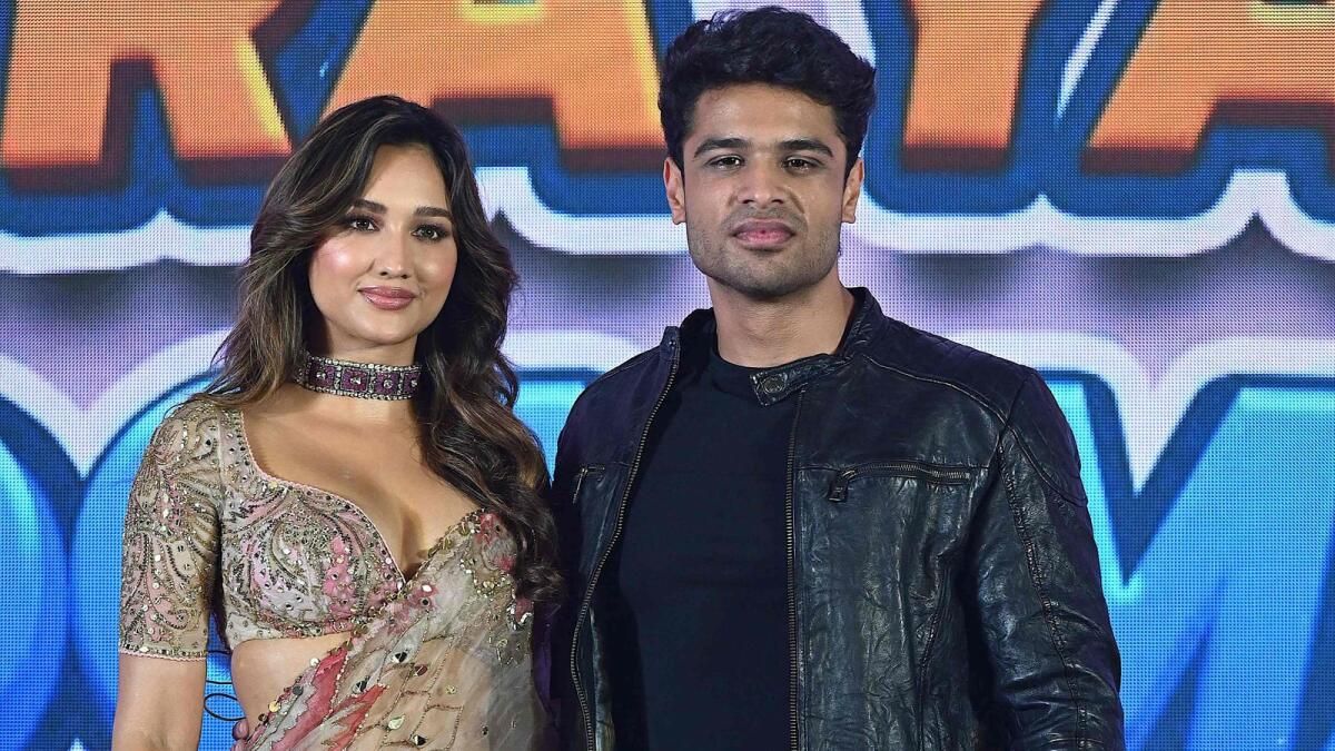 Yeğen Aman'ın Bollywood'daki İlk Çıkışında Aruna Irani