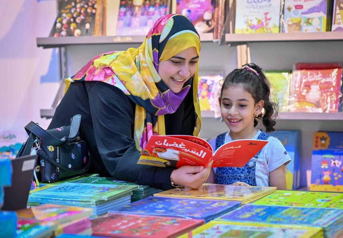 BAE Sakinleri 2 Saatlik Trafiğe Cesaret Ediyor, Sıbf 2024'e Katılmak için işten İzin Alıyor