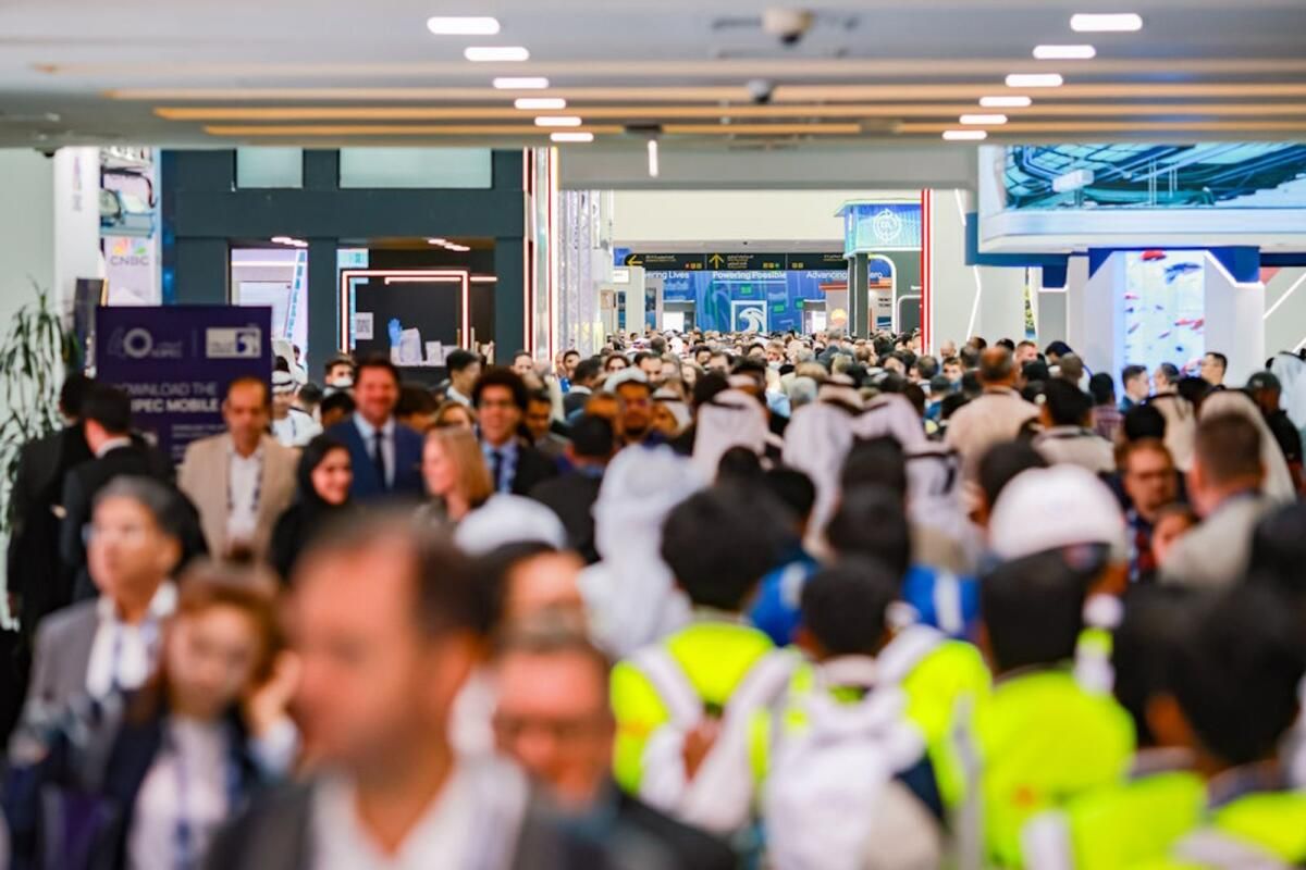 Adıpec'teki Enerji ve Finans Liderleri, Gelişmekte Olan Ekonomiler için Sermayeyi Harekete Geçirmek için Ortak Çabaları Teşvik Ediyor