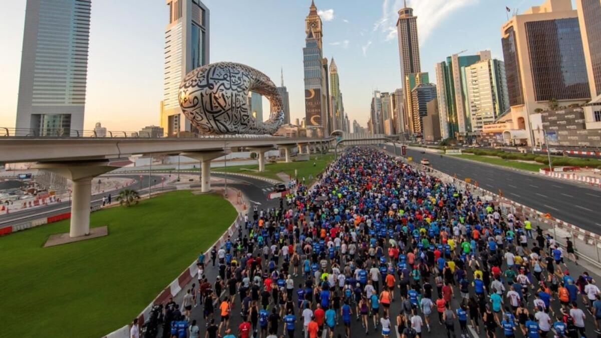 Dubai Koşusu 2024: Şeyh Zayed Yolu'nda Binlerce Sakine Katılmaya Hazır mısınız? Büyük güne hazırlanmak için 5 ipucu