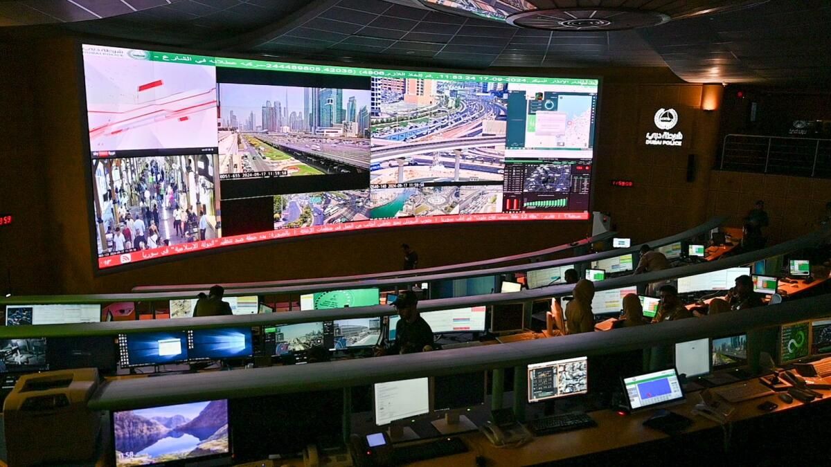 Dubai Polisi, 'Endişe Verici' Sosyal Medya Yayınlarında Hareket Etmek, Çocukları Çevrimiçi Korumak için Yapay Zekayı Nasıl Kullanıyor?