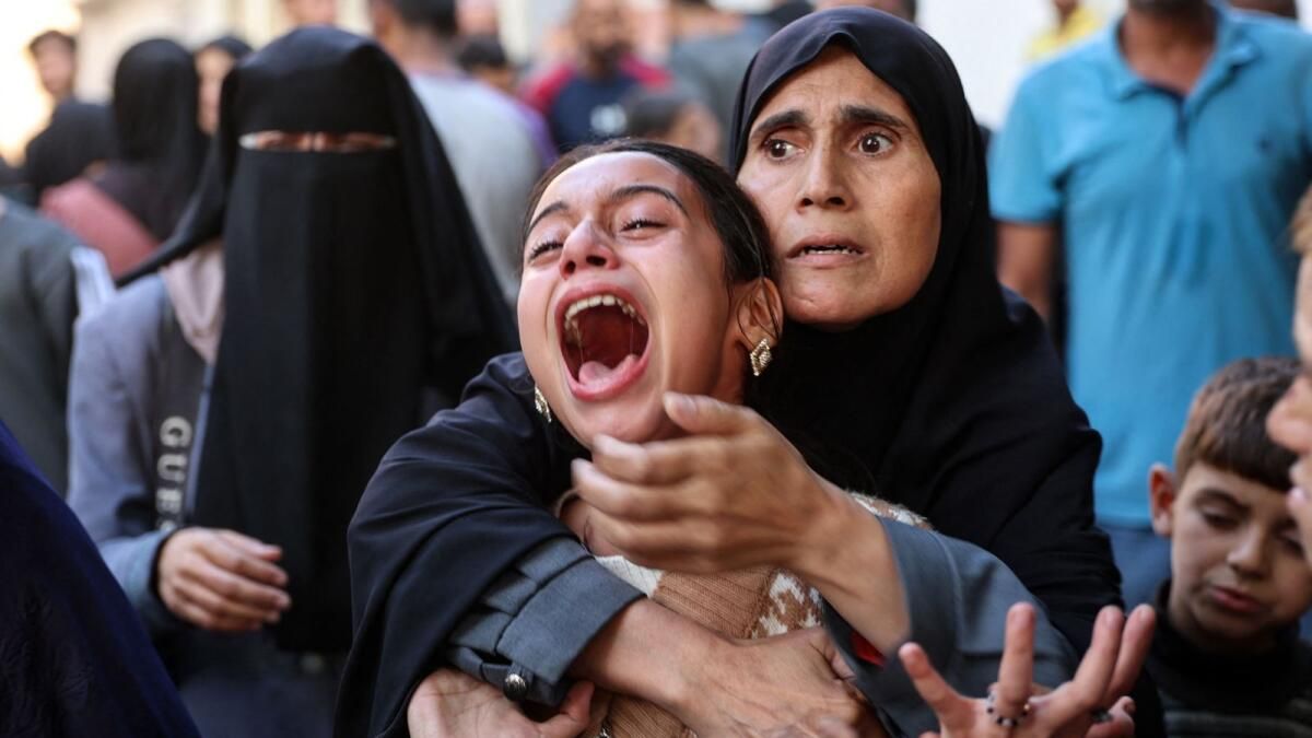 Gazze Savaşı: İsrail'in Yerinden Edilmiş Filistinli Ailelerin Barındığı Okuldaki Grevinde 10 Kişi Öldü