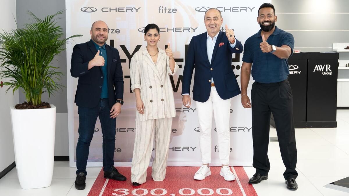 Fitze, Chery ve Oasis Mall Dubai Yalla Let's Walk Challenge'ı Başlattı: Sadece Yürüyerek Yepyeni Bir Araba Kazanın