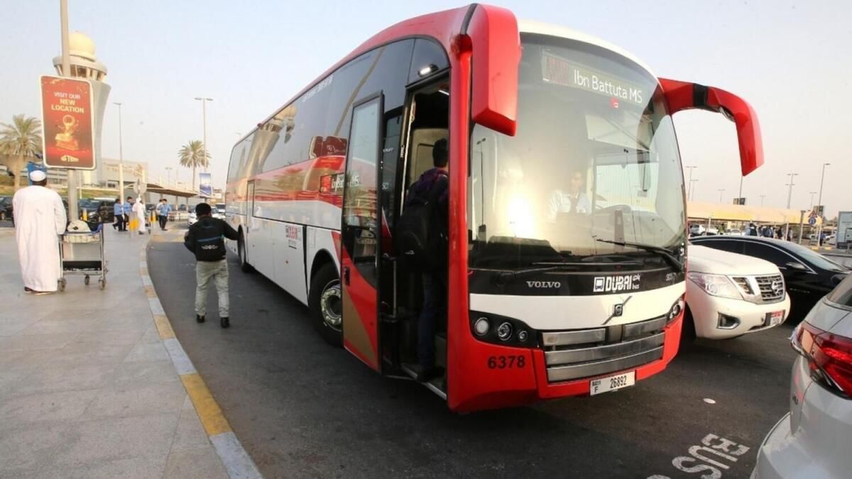 Dubai'nin Rta'sı BAE Ulusal Günü için Geçici Otobüs Güzergahı Değişikliklerini Duyurdu