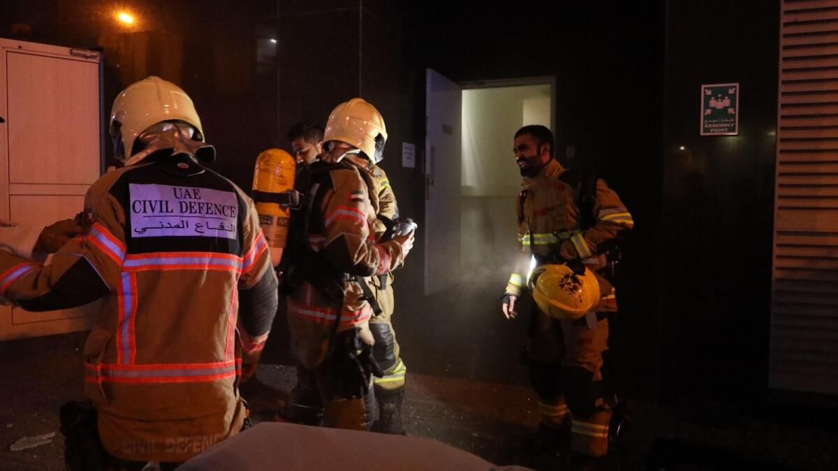 Dubai'deki Otel Yangını 2 Kişiyi Öldürdü: Bina Sakinleri Dumanı Yutarken 'Paramparça Camlar Gördü'
