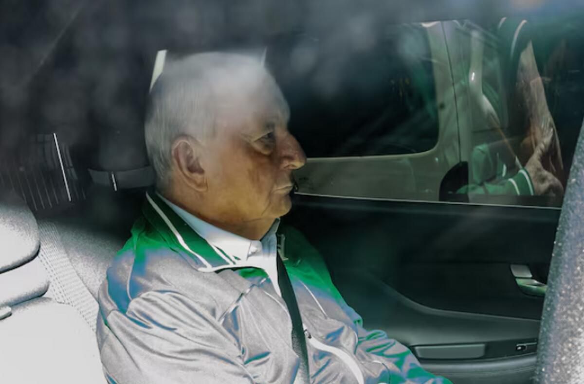 Avustralya Polisi Eski Radyo Programı Sunucusu Alan Jones'u Saldırıyla Suçladı