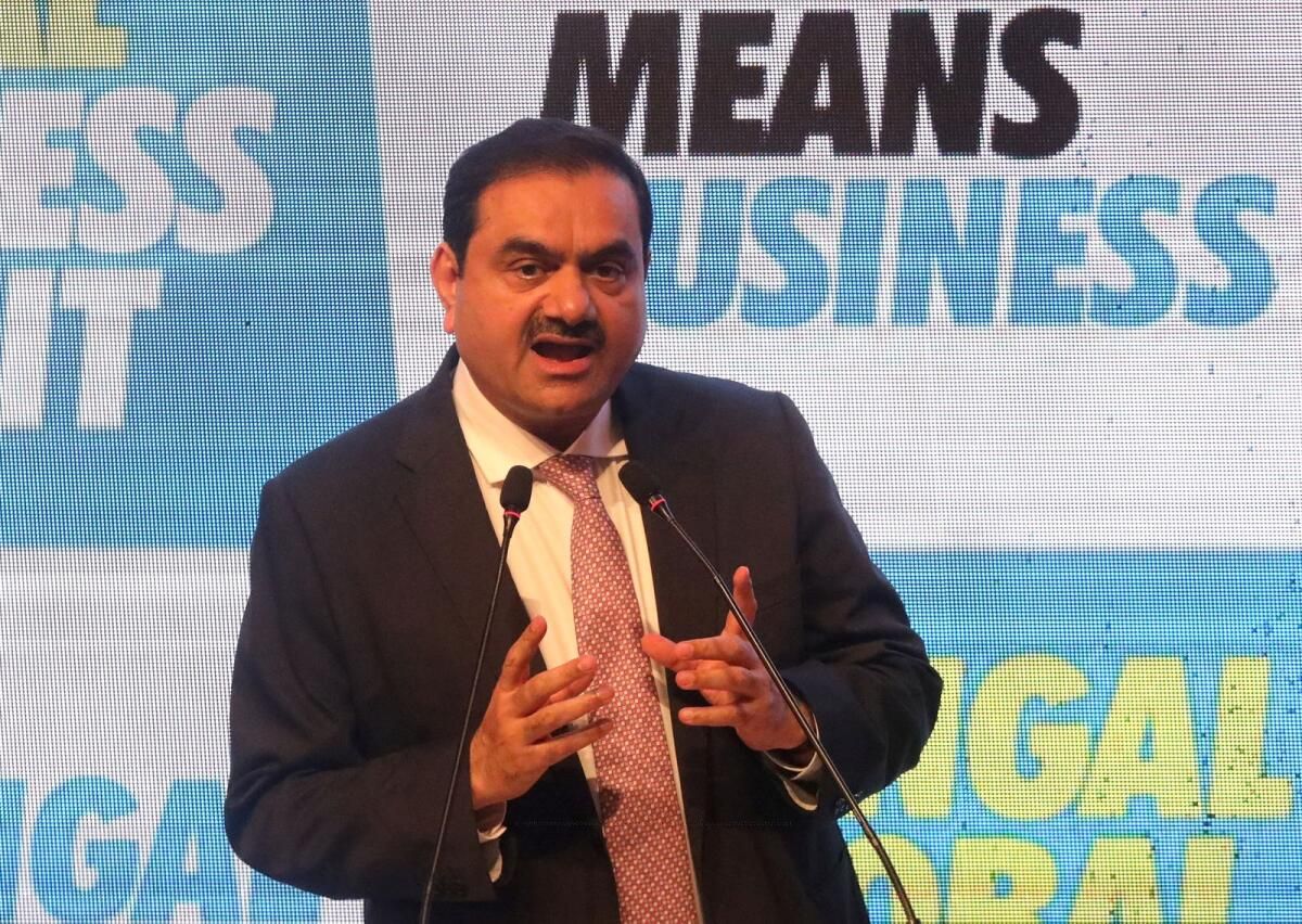 ABD Sec, Rüşvet İddialarıyla İlgili Yeğeni Hindistan'ın Adani'si için Celp Yayınladı