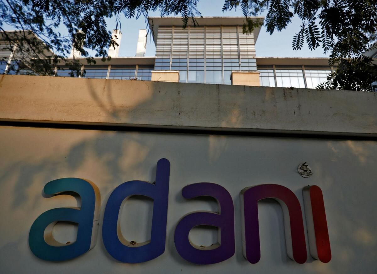 Yatırımcılar Rüşvet İddialarını Tarttıkça Adani Tahvilleri Neredeyse 1 Yılın En Düşük Seviyesine Geriledi