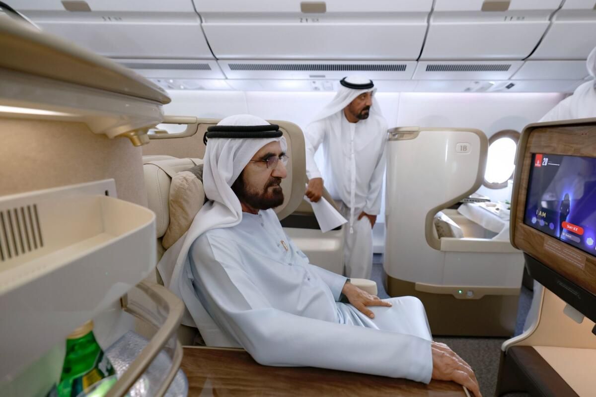 Bakın: Şeyh Muhammed, Emirates'in 3 Ocak'tan İtibaren Yolculara Hizmet Verecek ilk A350'sini Araştırıyor