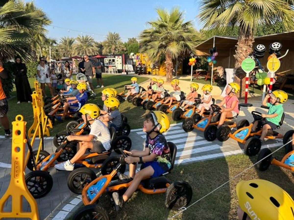 Dubai: Şimdi, Çocukların Yol Güvenliğini, Trafik Kurallarını Öğrenebilecekleri Bir 'Sürücü Kursu'