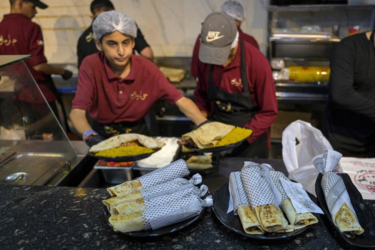 Filistinliler Kahire'nin 'Küçük Gazze'sinde Yeni Hayatlar Kuruyor