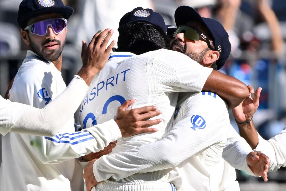 Hindistan'ı 150'ye Çıkardıktan Sonra Avustralya 67-7'ye Geriledi