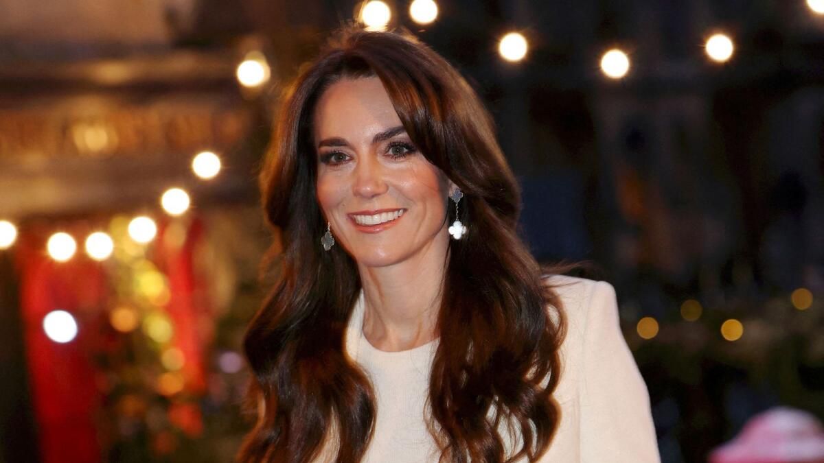 Prenses Kate, Noel Şarkısı Servisi ile Ön Plana Çıkıyor