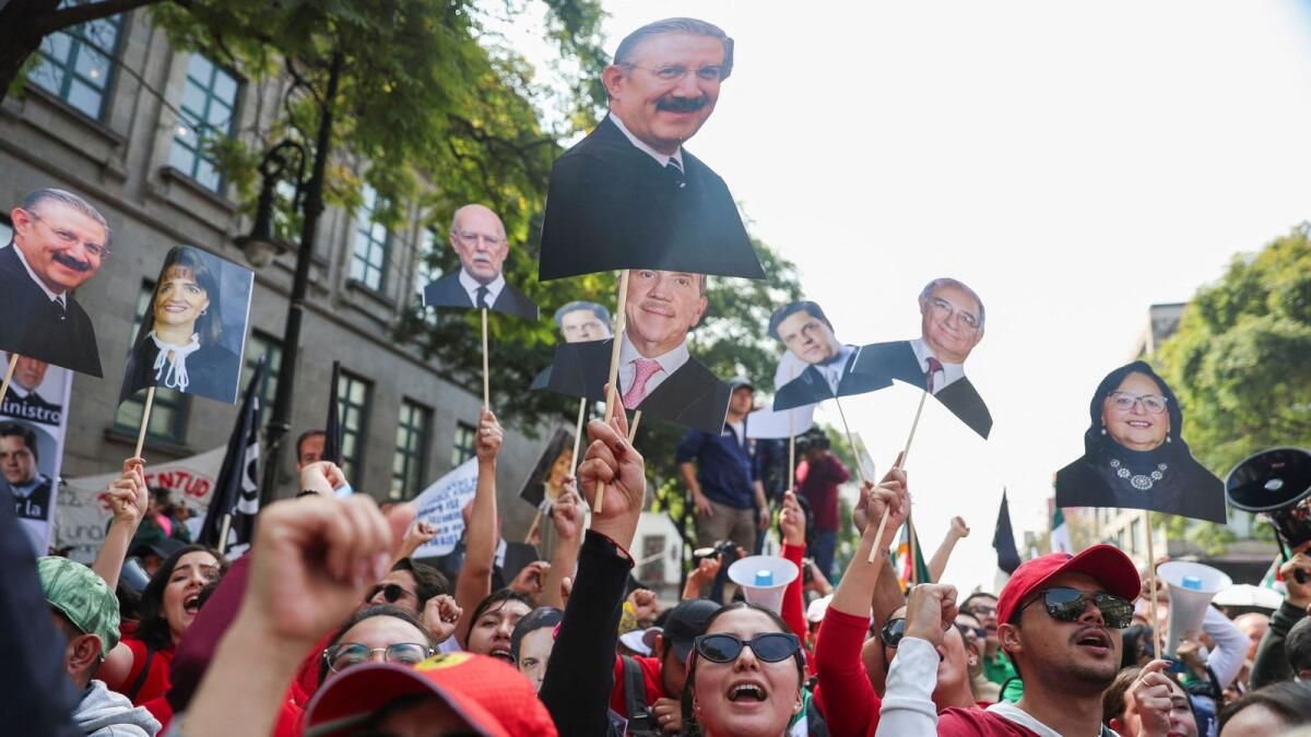 34.000'den Fazla Kişi Meksika Hakim Seçimlerine Aday Olarak Kaydoldu