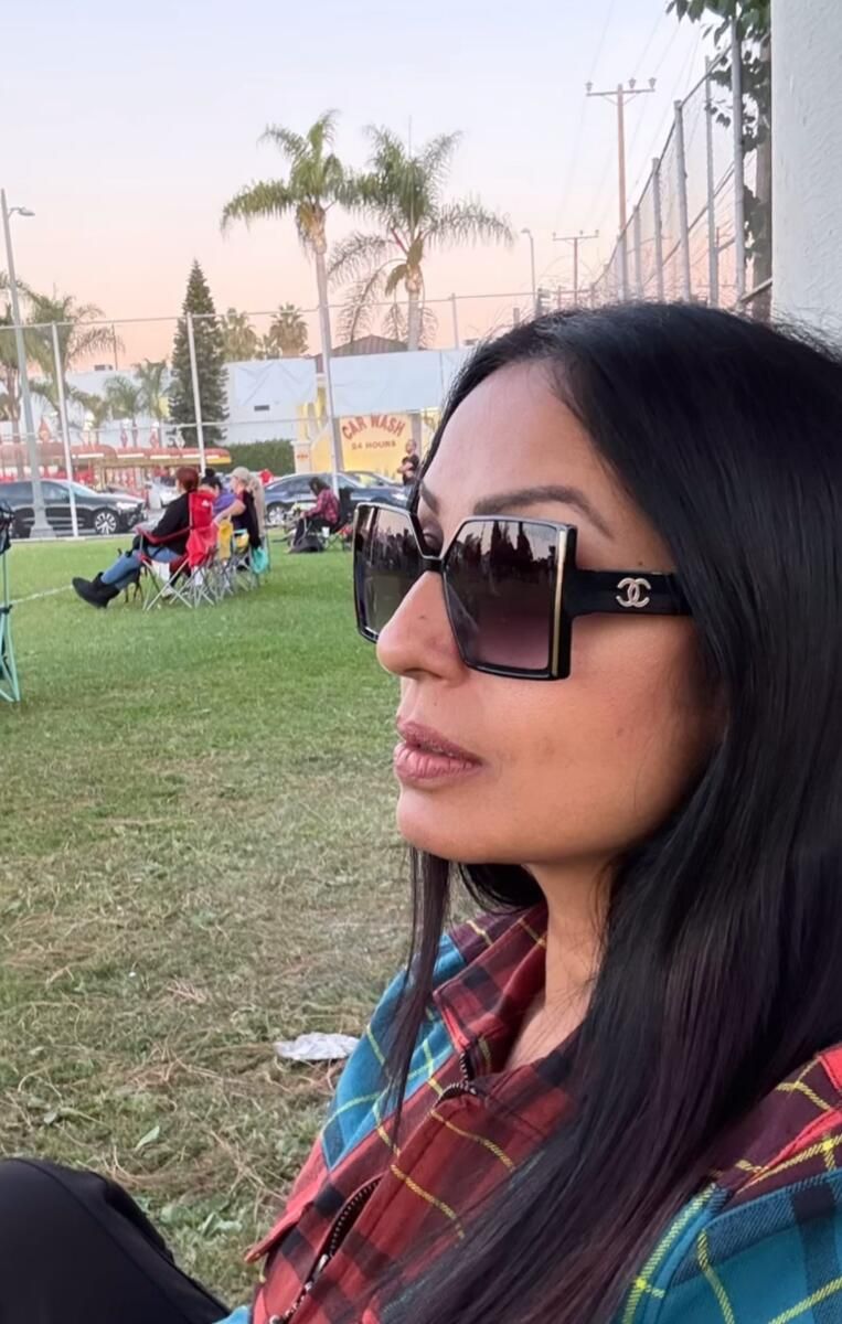Keşmera Şah Bir Kazayla Karşılaşır; Kana Bulanmış Dokuların Fotoğraflarını Paylaşıyor