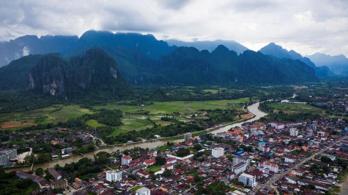 Laos'ta Kusurlu Alkol Zehirlenmesinden Şüphelenilen Dört Turist Öldü