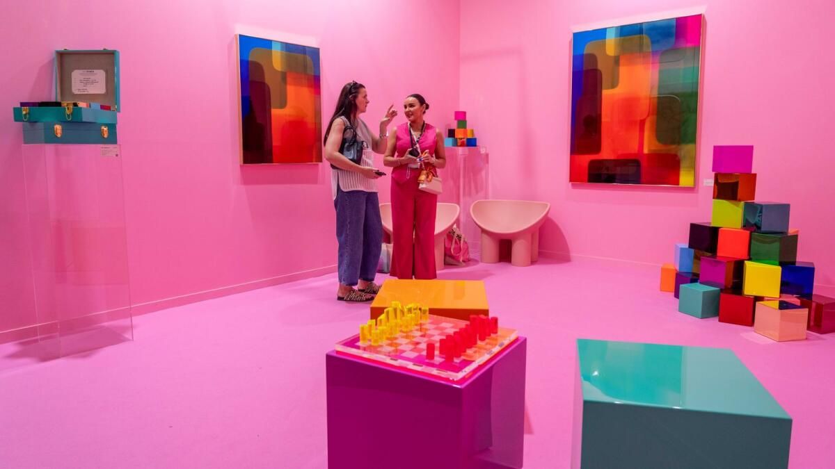BAE'nin ilk Sınırlı Sayıda Sanat Fuarının İçinde: Dubai Tasarım Haftası'nın En Yeni Sergisi