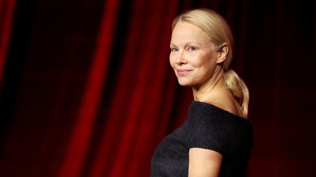 Pamela Anderson, 'The Last Showgirl' Filmindeki Rolünü Yansıtıyor