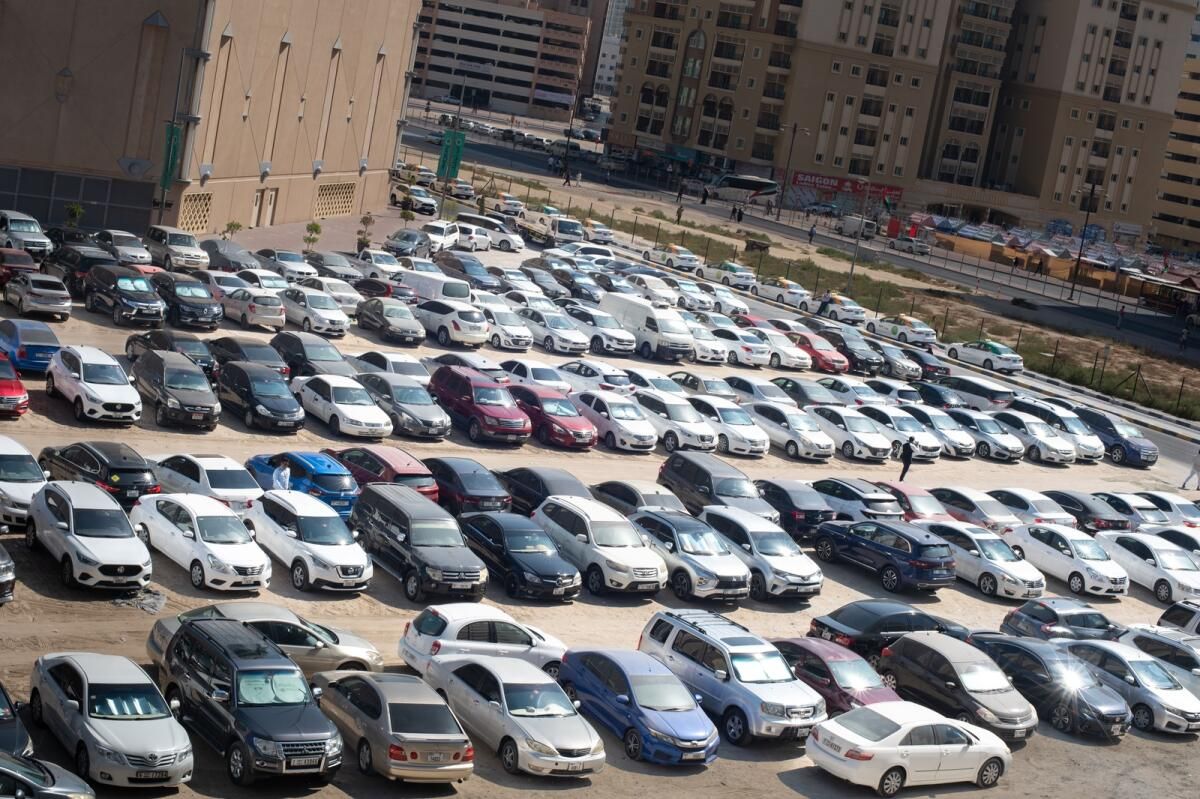 Sharjah Sakinleri, Mavi Bölge Saatleri Uzatıldığı için Park Aboneliklerini Tercih Ediyor
