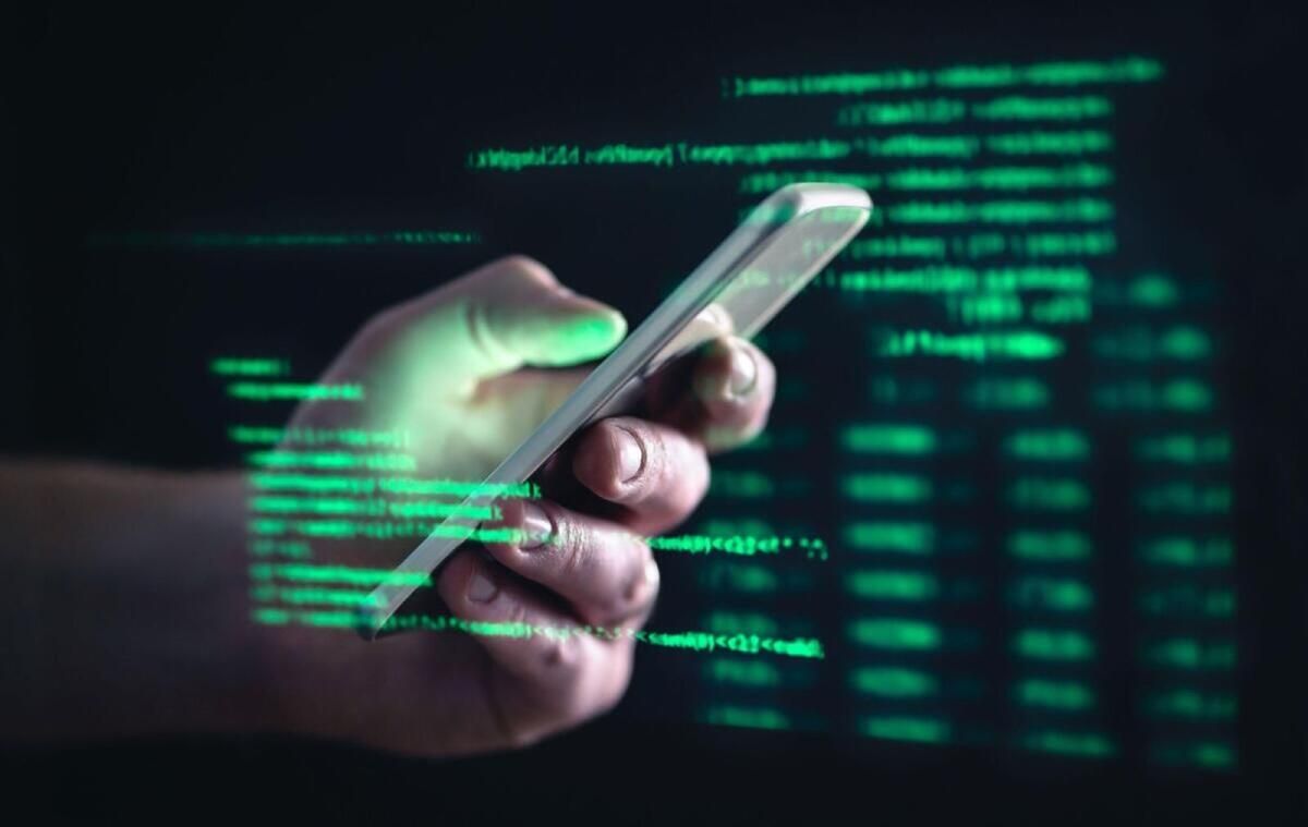 BAE: 'Bitcoin' Hackerları Kurbanın İnstagram Takipçilerinden Binlerce Dirhem Çaldı
