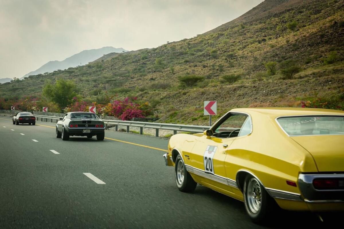 Sharjah Old Cars Club, BAE'nin 53. Ulusal Günü Kutlamalarını Yüksek Vitese Taşıyor