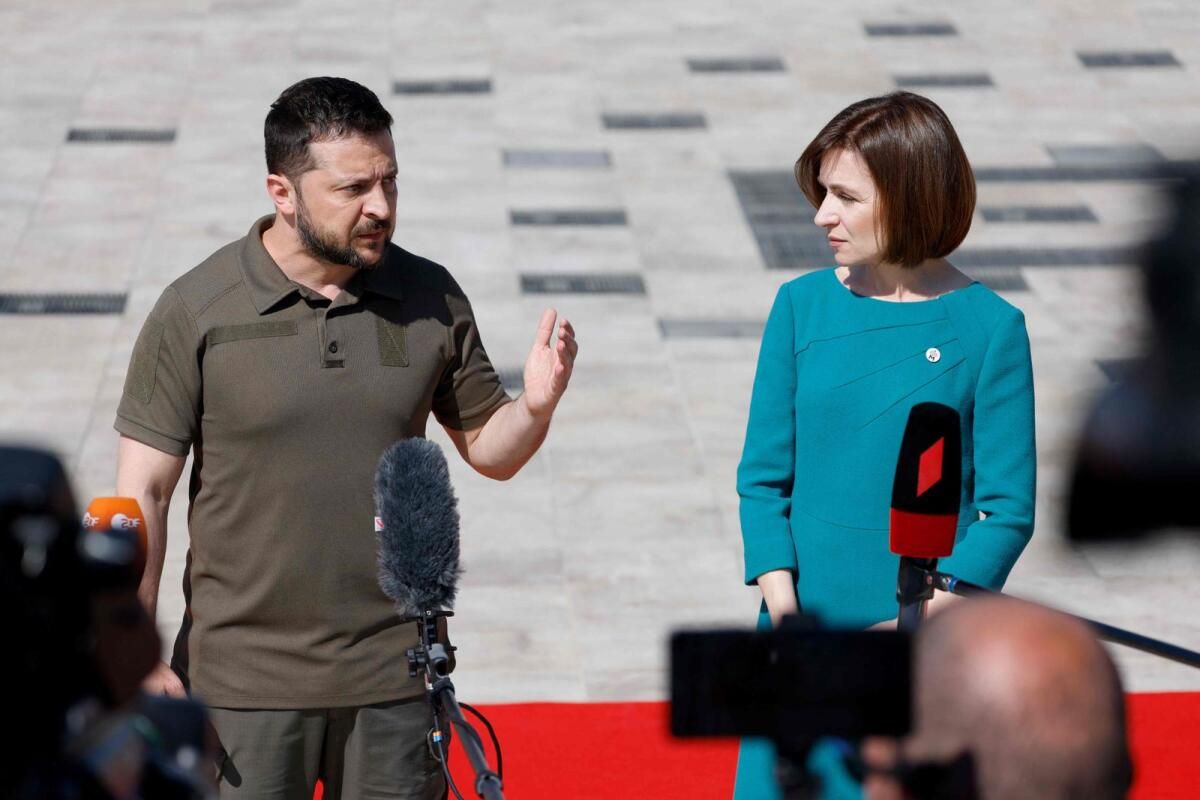 Zelensky, Seçim Zaferinden Sonra Moldovalı Sandu ile Dayanışmayı Dile Getirdi
