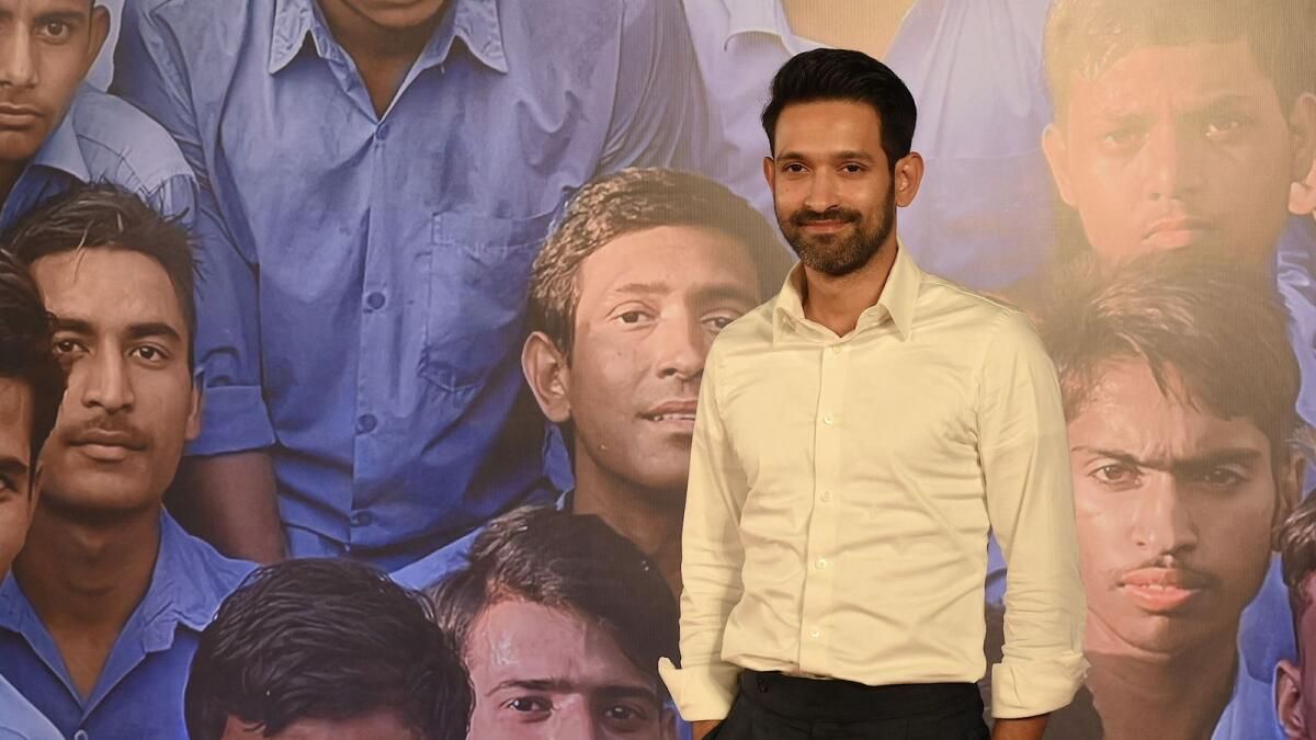 Vikrant Massey Goa'da Günü Kurtarmak için Bir Telefon Sattığında
