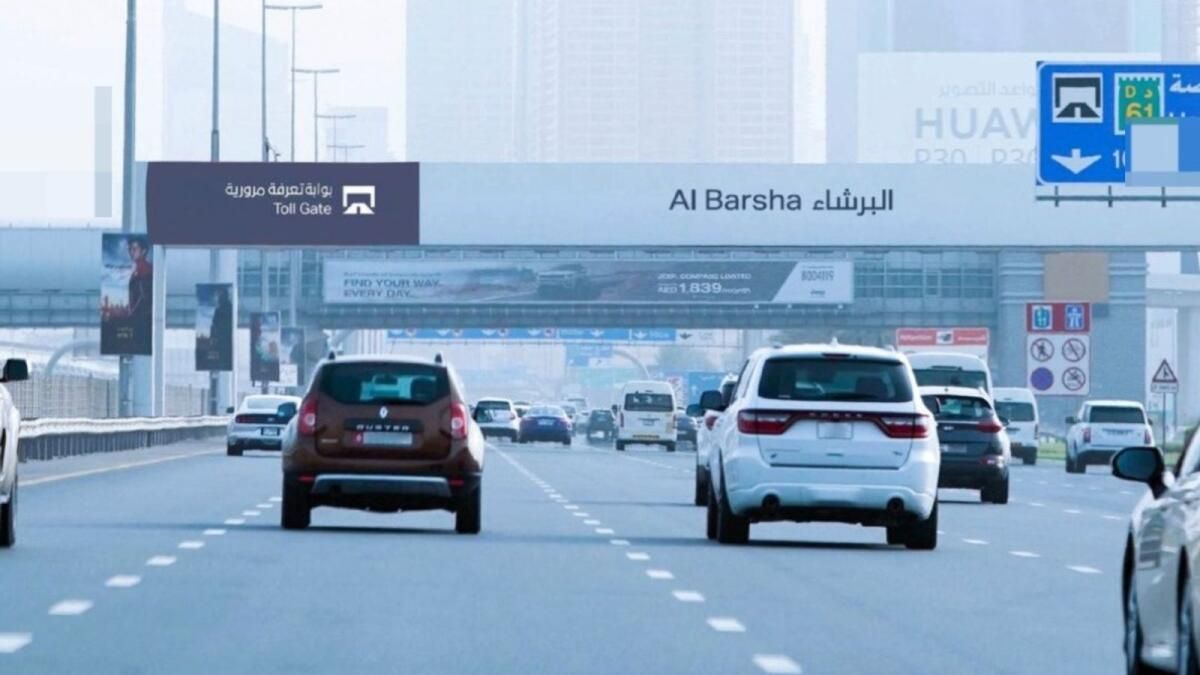 Yoğun Saatlerde Araba Kullanmaktan Kaçının: Dubai Yeni Salik Geçiş Ücretleri Planlarken BAE Sürücüleri Değişikliklere Hazırlanıyor