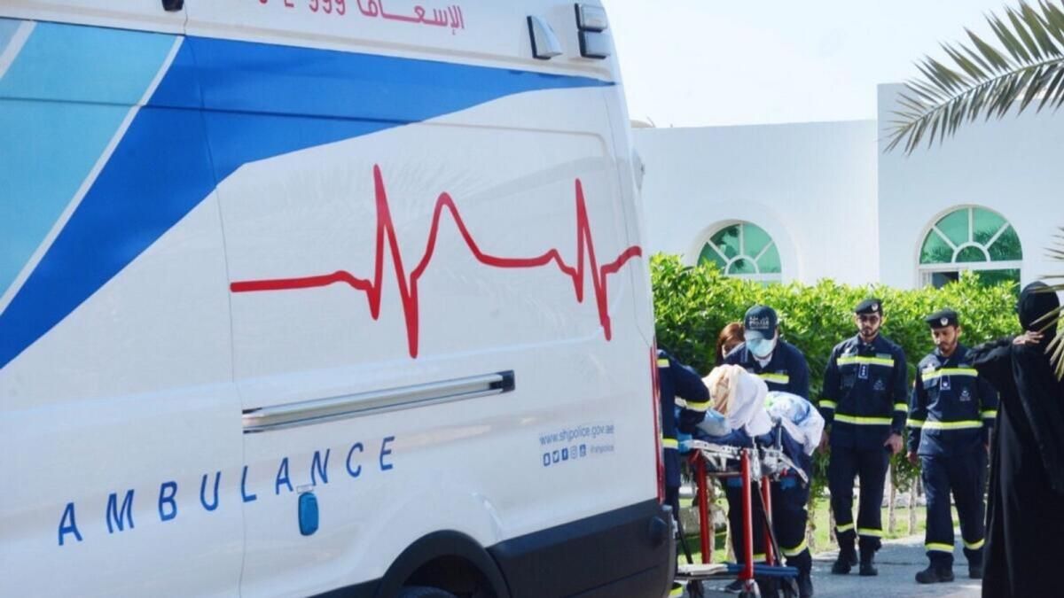 BAE: Khor Fakkan'da Otobüs Devrildikten Sonra 9 Kişi Öldü, 73 Kişi Kurtarıldı