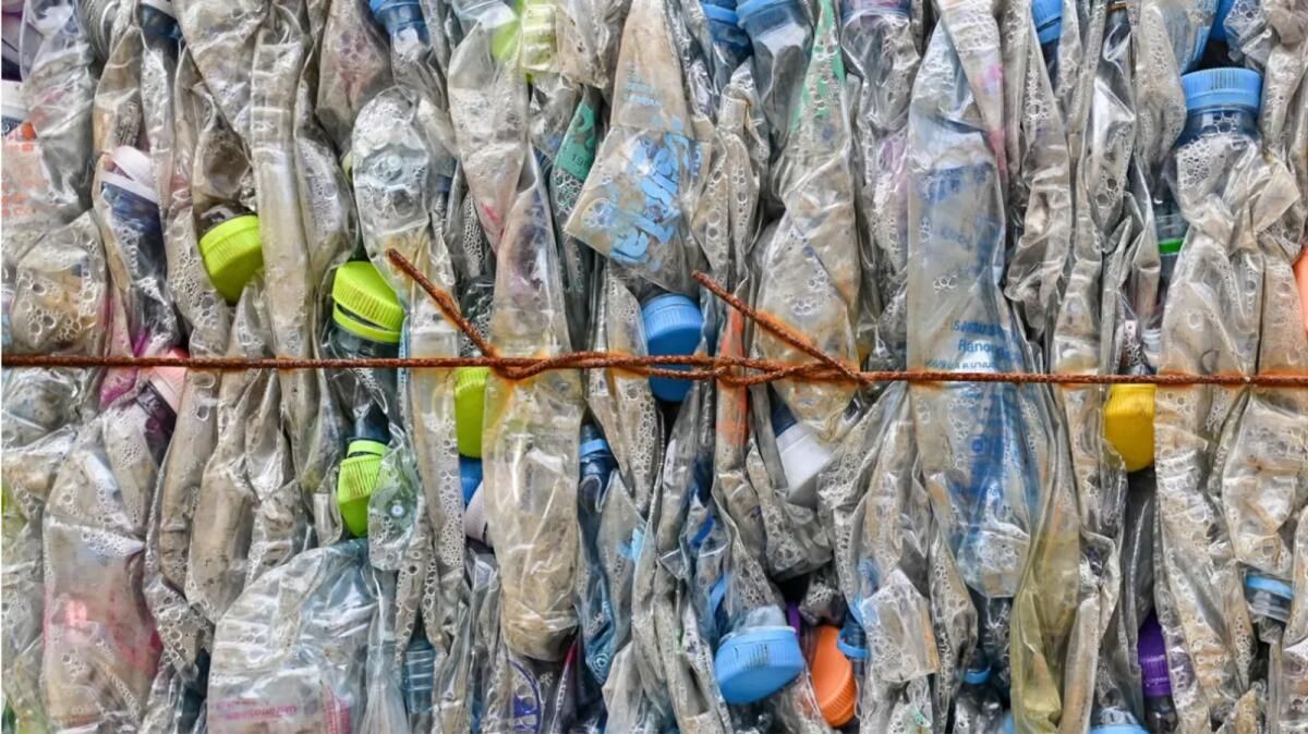 Greenpeace Aktivistleri Kore'de Plastik Tanker Protestosu Nedeniyle Gözaltına Alındı