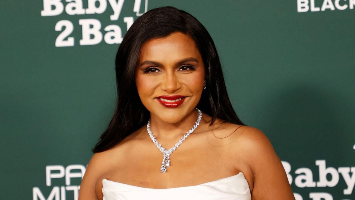 Mindy Kaling, Morris Chestnut Altın Küre Adaylığı Sunacak