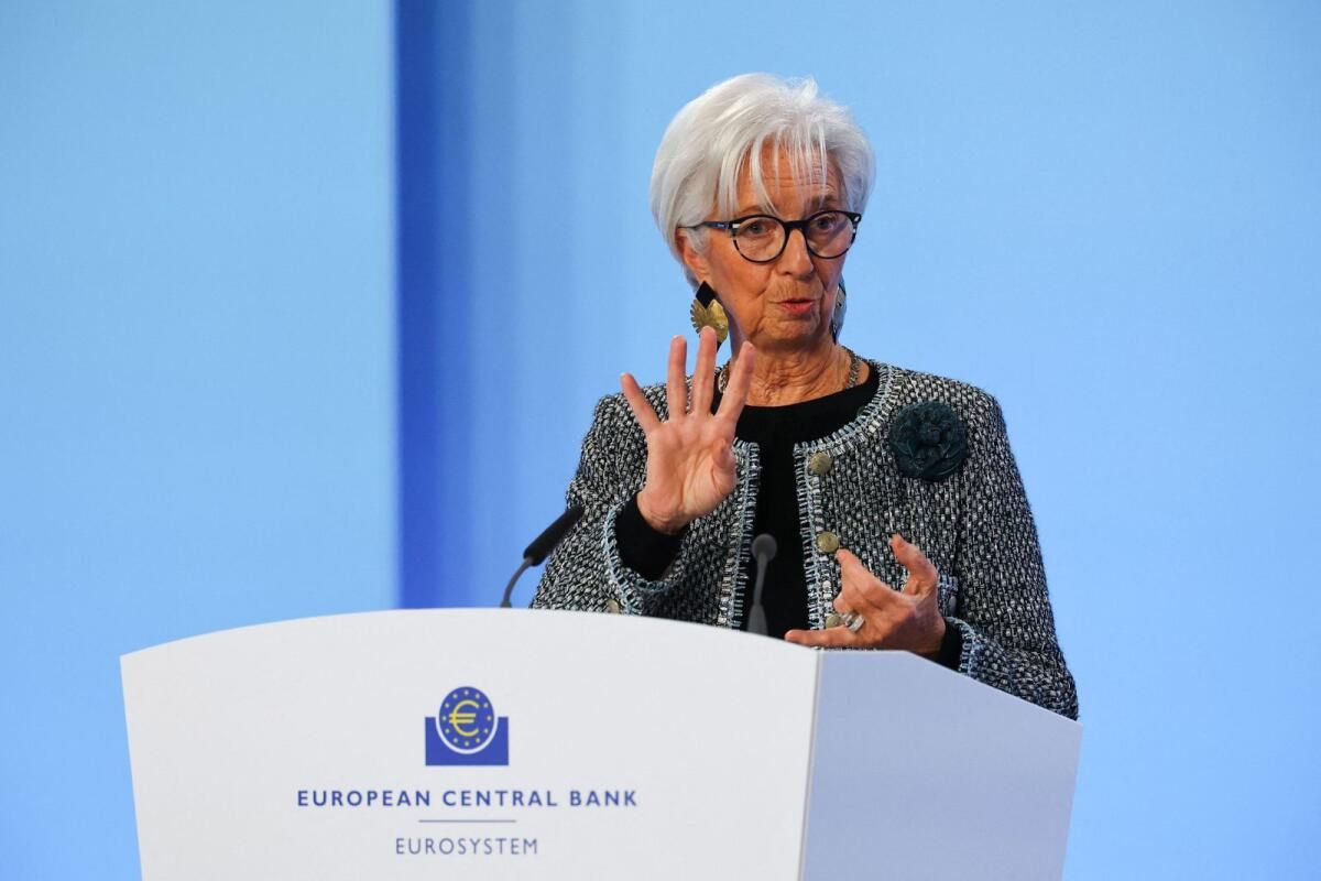 Ecb Oranları Tekrar Düşürür ve Daha Fazla Kesinti için Kapıyı Açık Tutar