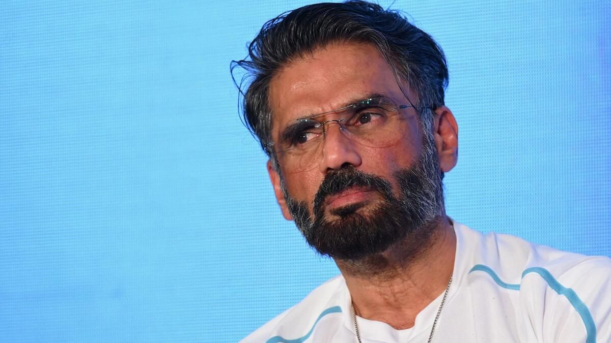 Suniel Shetty Kalemler Yürekten Evlilik Yıldönümü Mesajı