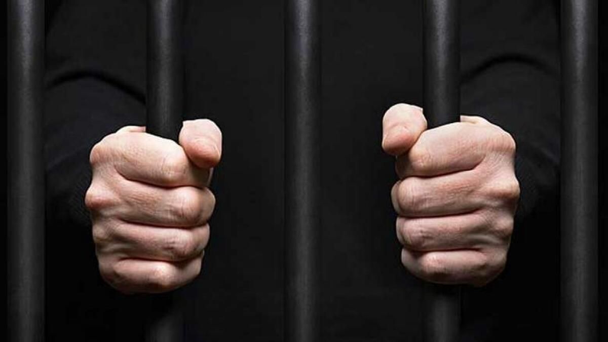 Dubai: BAE'den Kaçmaya Çalışan Arkadaşını Öldürdüğü için Ömür Boyu Hapis Cezasına Çarptırılan Adam
