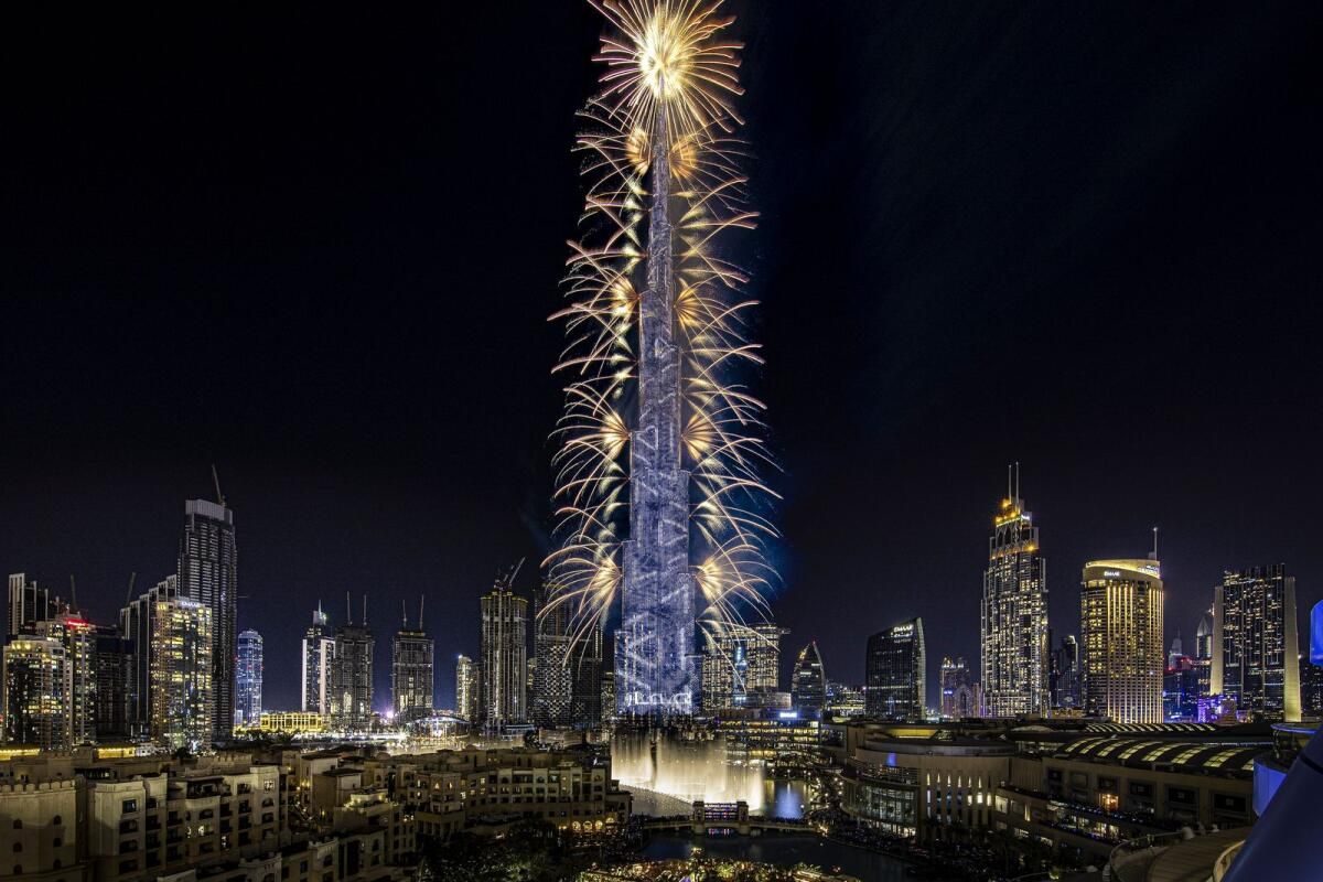Dubai: Havai Fişekler 2025 Yeni Yılı için 5 Noktada Duyuruldu