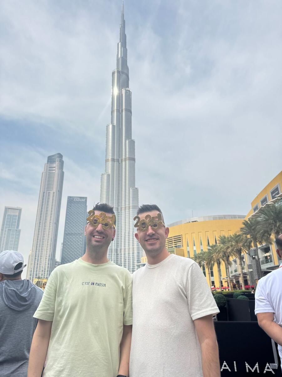 Dubai: Turistler Burç Halife'nin İkonik Yılbaşı Havai Fişeklerine Tanık Olmak için 15 Saatten Fazla Bekliyor
