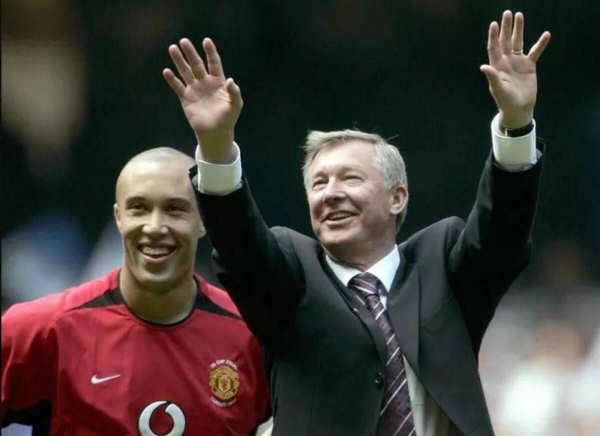 Mikael Silvestre ile Futbol İçeriden: Sir Alex Bana Hindi Aldığında!