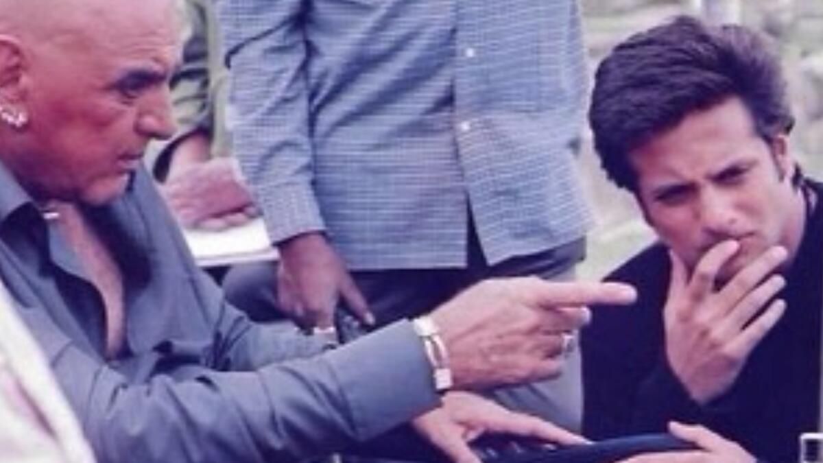 Fardeen Khan, Babası Feroz Khan ile Ekran Alanını Paylaştığını Hatırlıyor