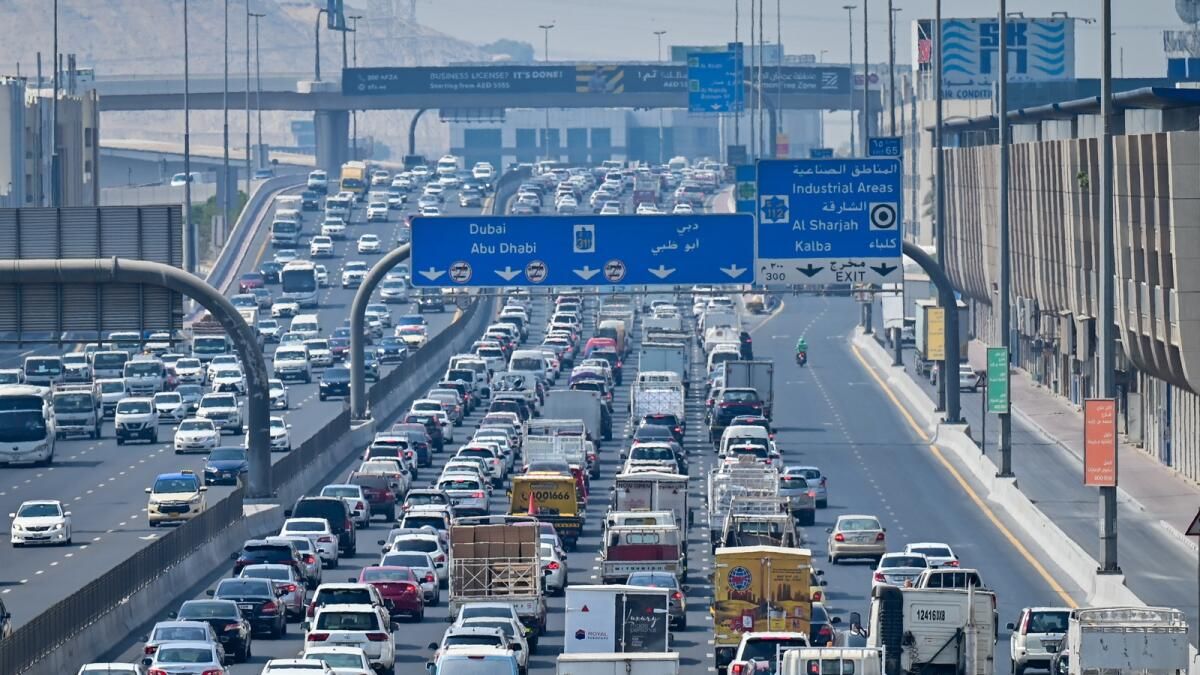 Koşu Bantlarına Trafik: BAE Sakinleri Spor Salonu Seanslarıyla Yoğun Saatleri Nasıl Geçiyor?
