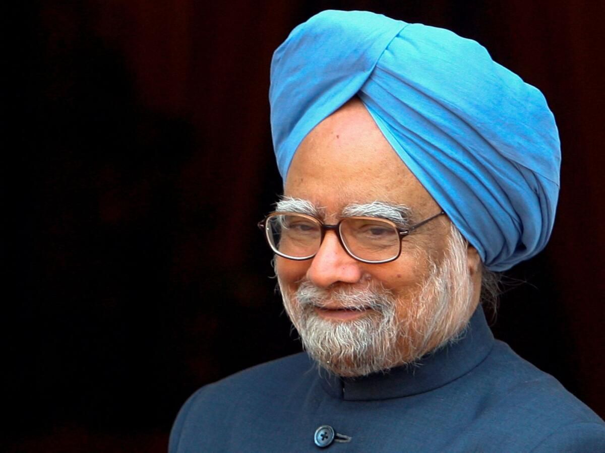 Manmohan Singh'in Cenazesi Bugün Yapılacak; Kızılderililer Son Saygılarını Sunmak için Toplanıyor