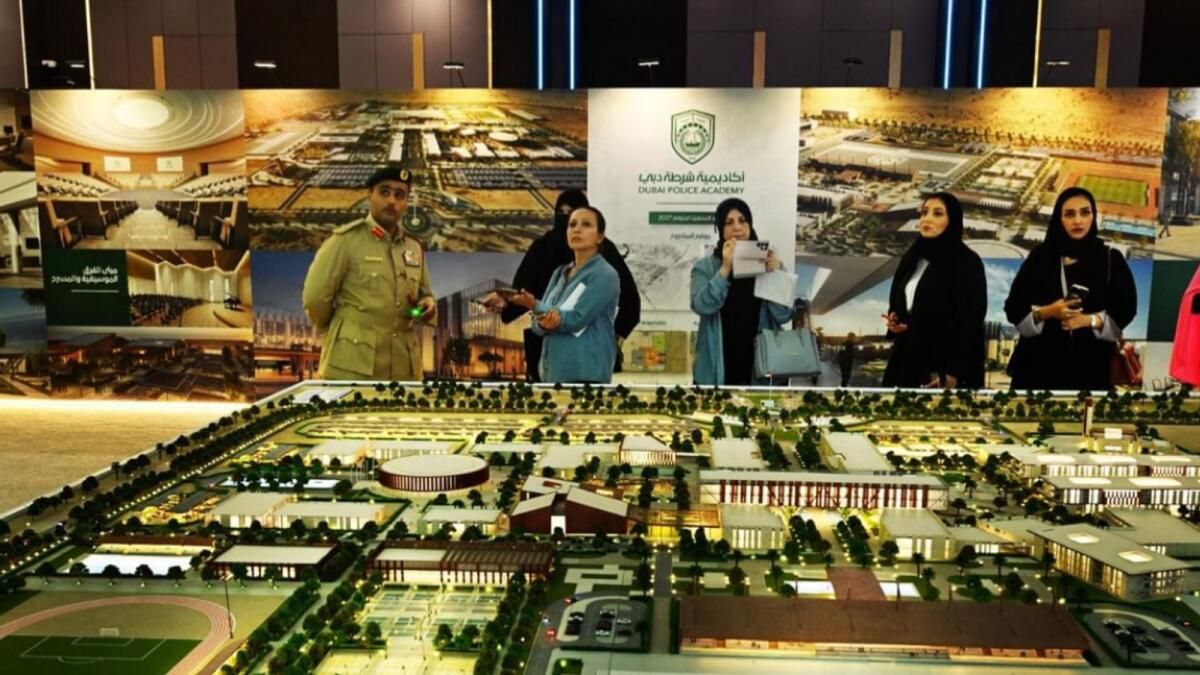 Dubai: 1 Milyar Dh'lik Polis Akademisi Projesi Olimpik Yüzme Havuzuna ve Öğrenciler için Konuta Sahip Olacak