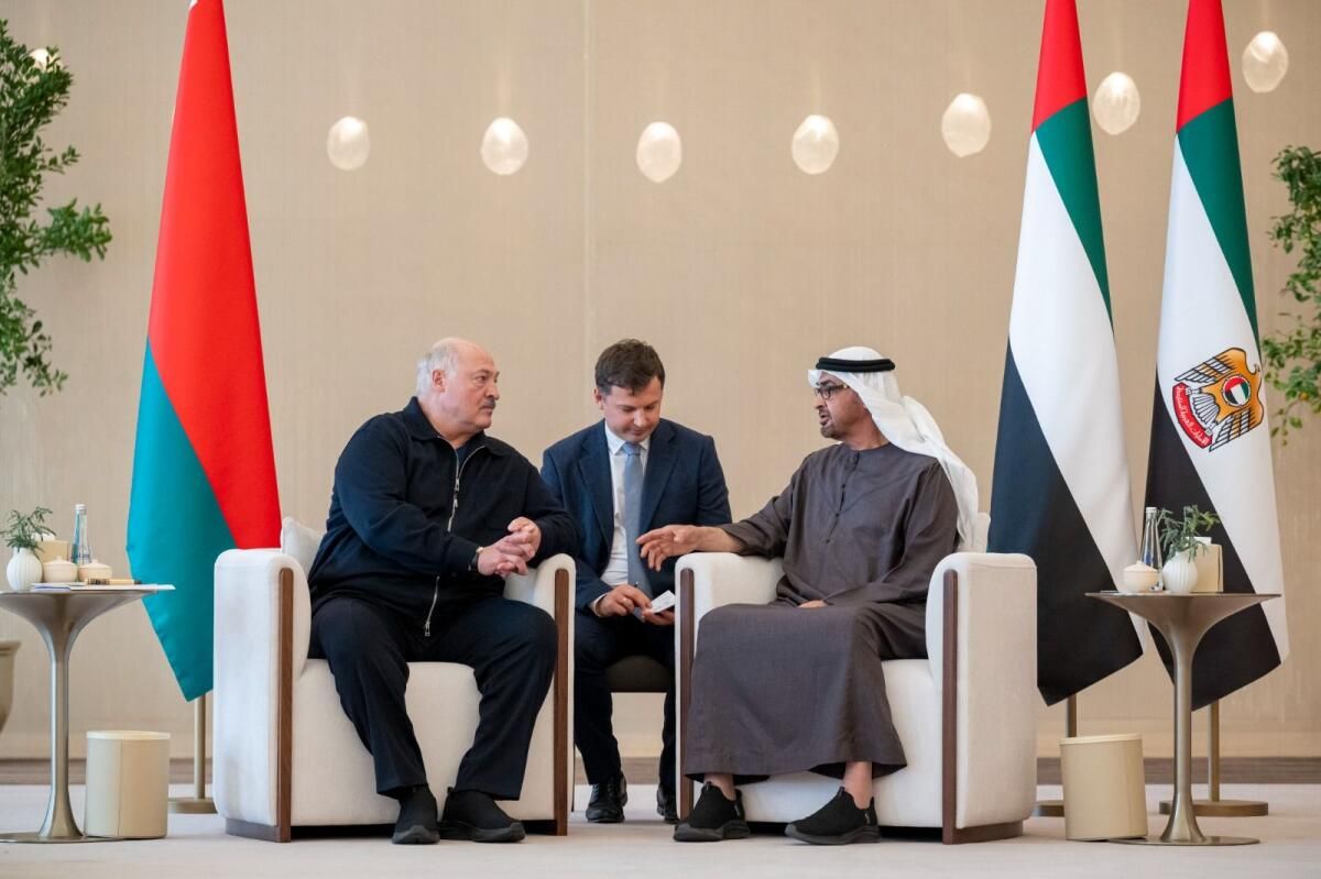 BAE: Şeyh Muhammed Belarus Cumhurbaşkanını Ağırladı; İki Lider Uluslararası Meseleleri Tartışıyor
