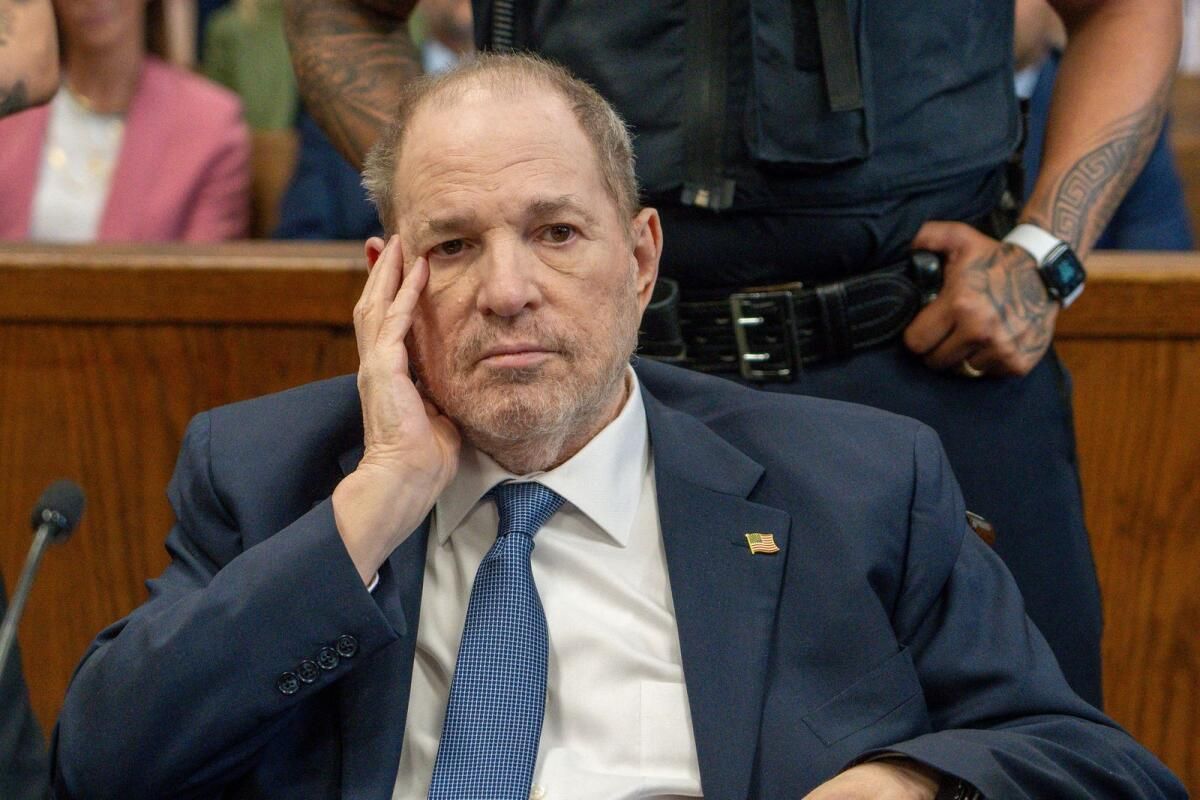 Harvey Weinstein 'Endişe Verici' Kan Testinden Sonra Hastaneye Kaldırıldı: Avukat