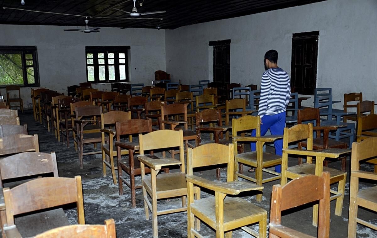 Hindistan: Delhi'de 40'tan Fazla Okul 30.000 Dolar Talep Eden Bomba Tehditleri Alıyor