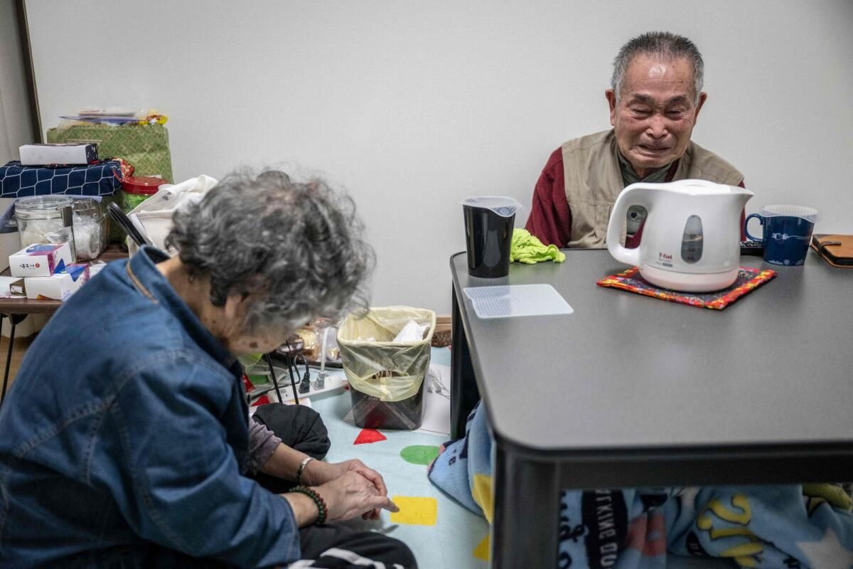 Japonya Depreminden Sonra Geçici Evlerde Korkunç Bir Yeni Yıl