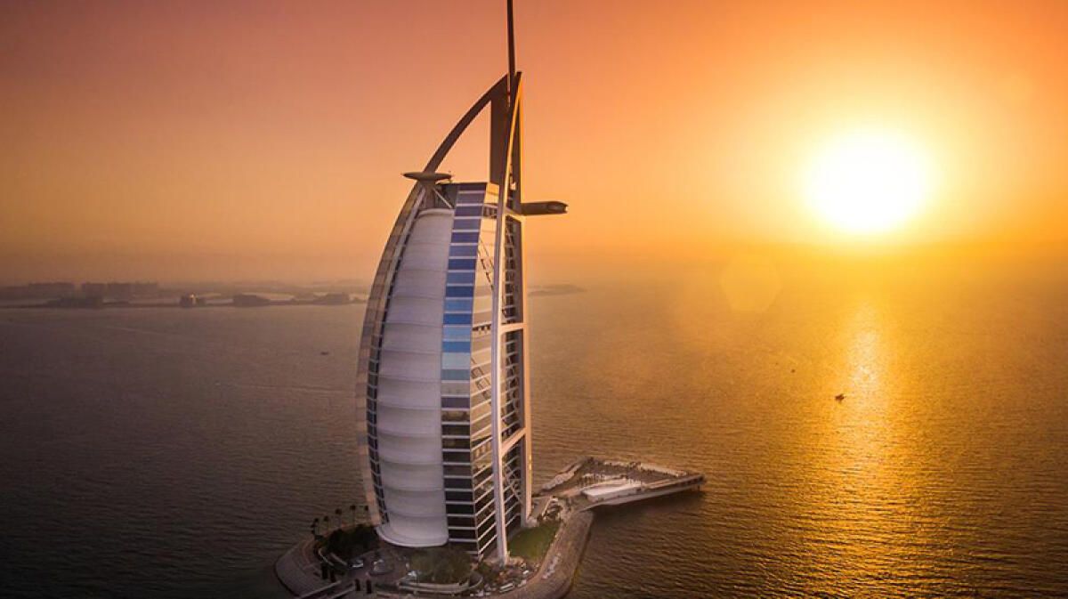 Lüksü Yeniden Tanımlamanın 25 Yılı: Burj Al Arab'ın Mirasını Kutlamak