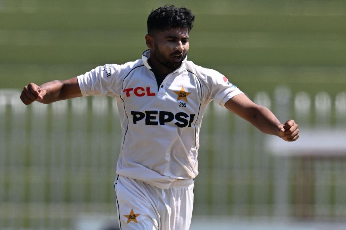 Pakistanlı Pacer Khurram, Güney Afrika Serisi için Test Ekibine Geri Döndü