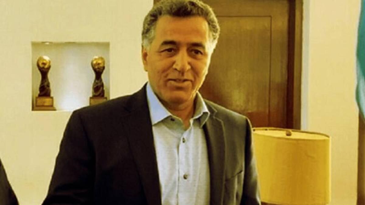 Pakistan'ın Eski Casus Şefi Siyasete Karışmakla Suçlandı