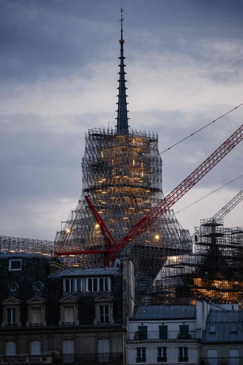 Trump, Paris'te Notre Dame'ın Yeniden Açılmasına Katılacak